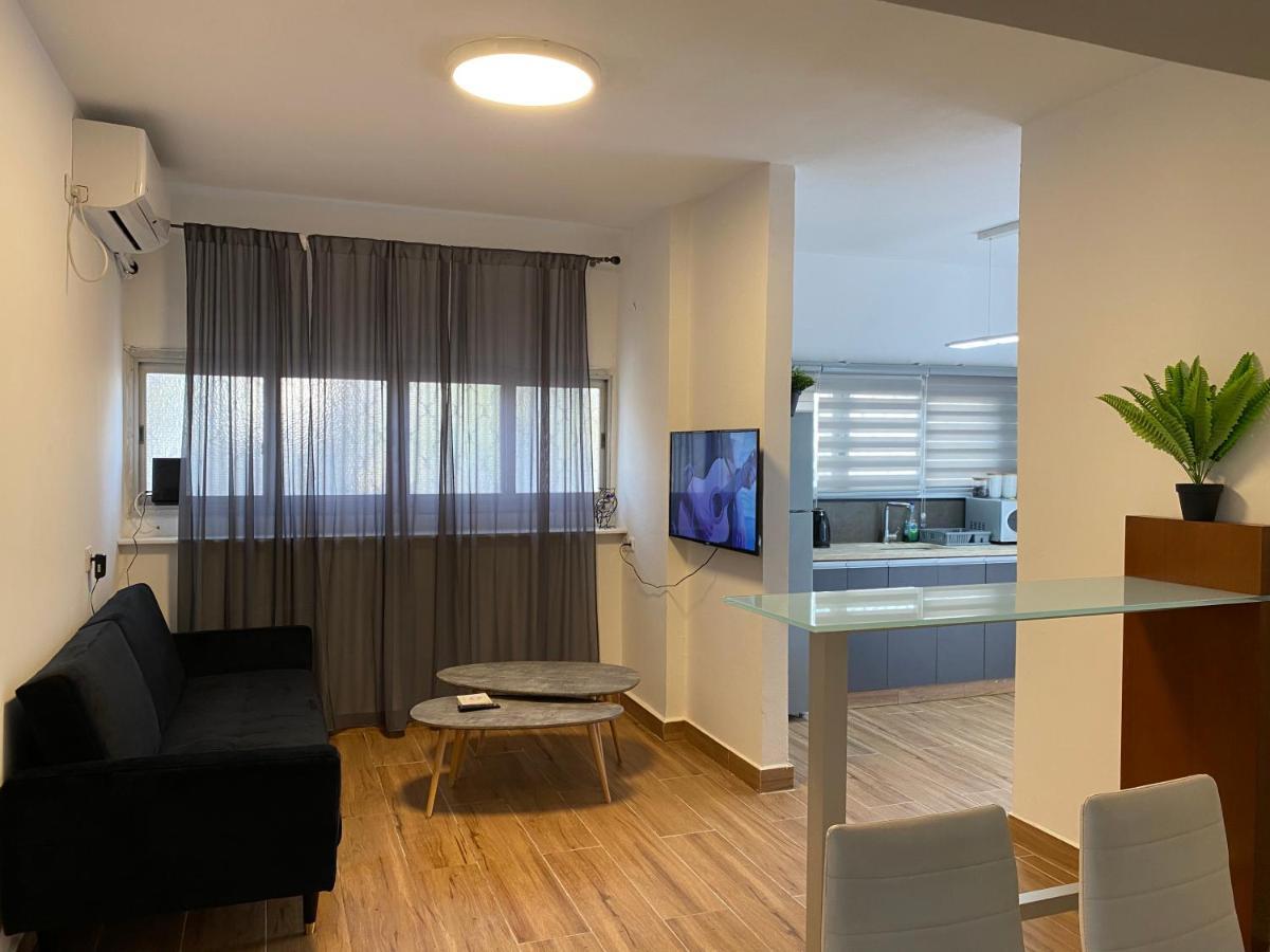 Rousso'S House Apartment Ейлат Екстериор снимка